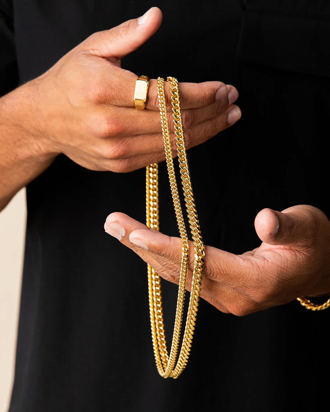 Timeless Style - Cuban Chain Gold